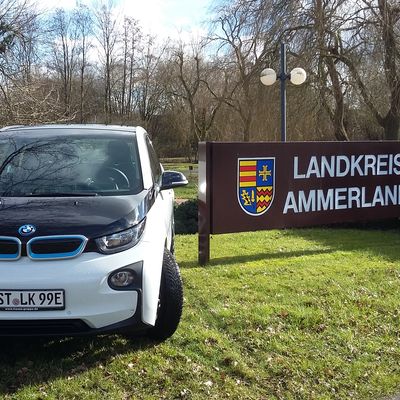 Zwei neue Elektrofahrzeuge beim Landkreis Ammerland