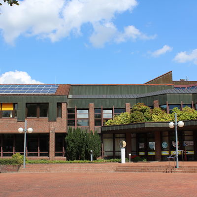 Solaranlage auf Kreishausdach