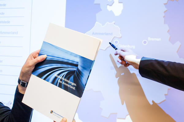 Wirtschaftsf�rderungen: Beste Verbindungen. Das Ammerland