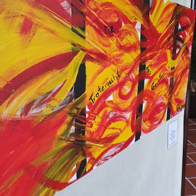 Das Werk einer ehrenamtlichen Mitarbeiterin; Text zum Bild: �Die Vergangenheit loslassen, das ICH sp�ren, meine Kraft und Liebe weitergeben�. 