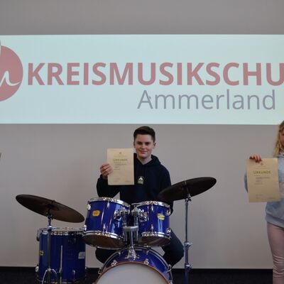 Erfolgreiche Musizierende der Musikschule Ammerland Malte Thoben, Friedrich Brumund, Rebecca Thiel