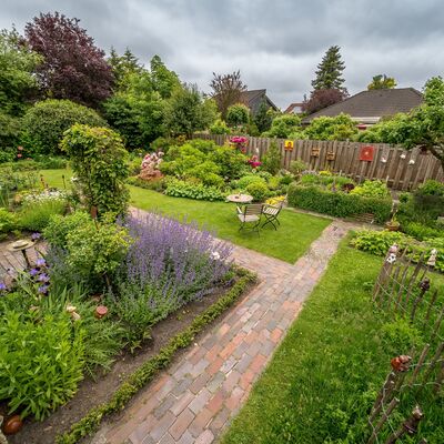 Tage des offenen Gartens_T&ouml;pfergarten von Ingrid Sch&auml;fer in Westerstede.jpg