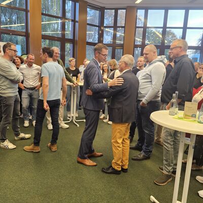 Gratulationen für Hendrik Lehners zum Wahlsieg